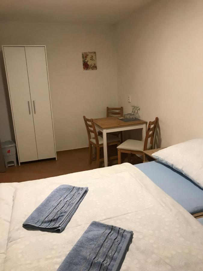 Ubytovani Anezka Lednice Kültér fotó
